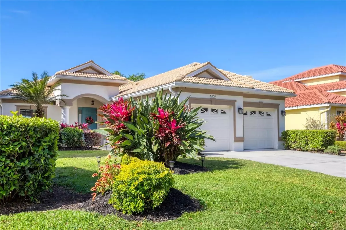 Bradenton, FL 34203,6458 TAILFEATHER WAY