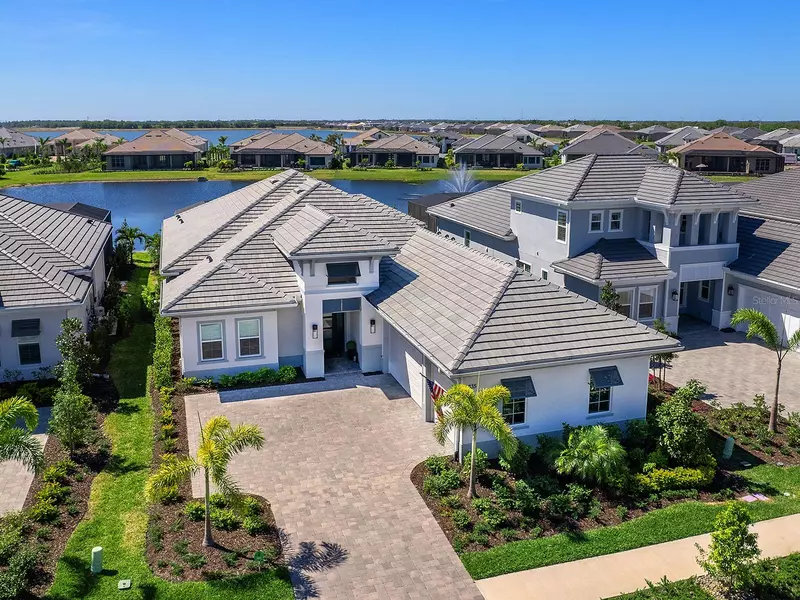 8335 SEA GLASS CT, Sarasota, FL 34240