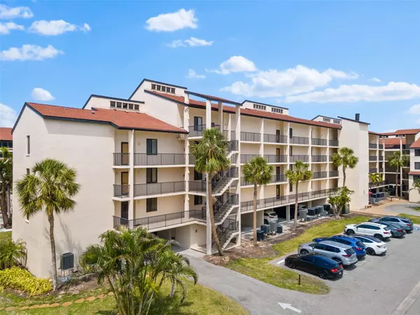 6267 MIDNIGHT PASS RD #105, Sarasota, FL 34242
