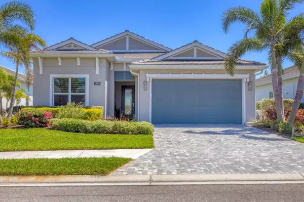 17675 AZUL DR, Lakewood Ranch, FL 34202