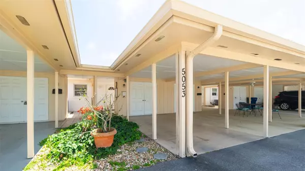 5053 LIVE OAK CIR, Bradenton, FL 34207