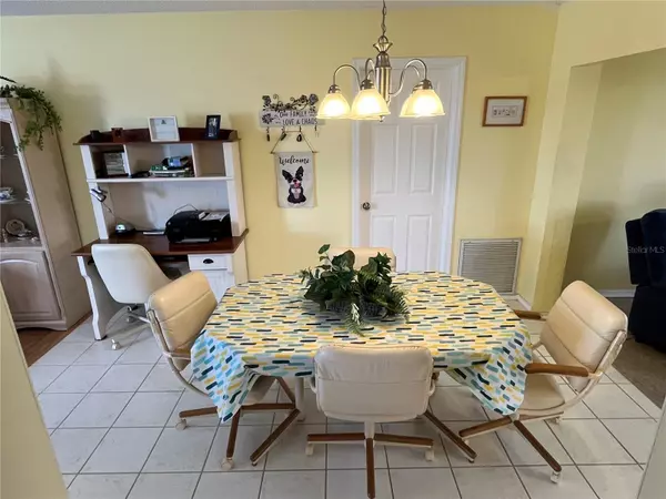 Bradenton, FL 34208,1007 PUSSYWILLOW LN