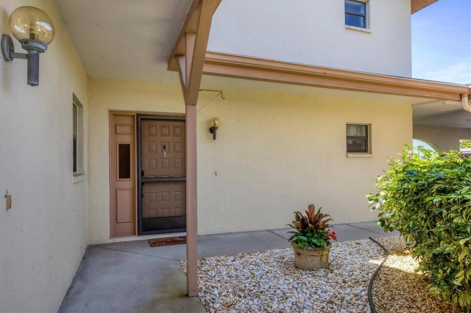 Venice, FL 34293,1759 LAKE PL #1759-B