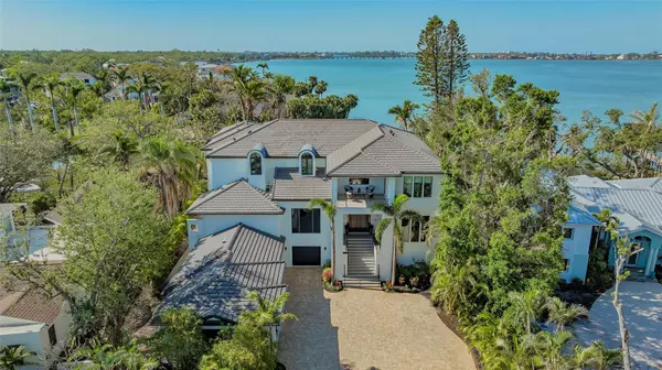 1540 HILLVIEW DR, Sarasota, FL 34239