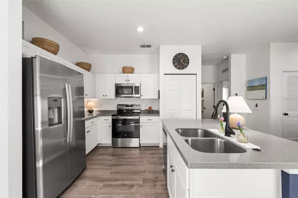 Sarasota, FL 34235,1800 LITTLE BIRD CT
