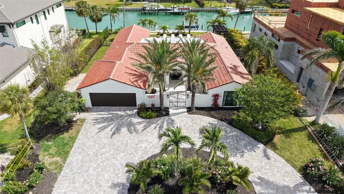 Sarasota, FL 34236,465 E ROYAL FLAMINGO DR