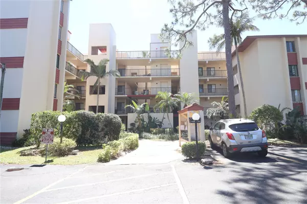 Bradenton, FL 34209,7500 40TH AVE W #209