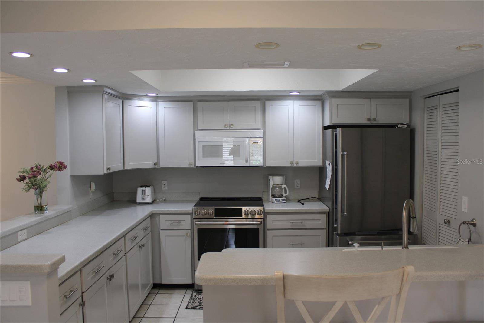 Bradenton, FL 34210,6472 SEAGULL DR #306