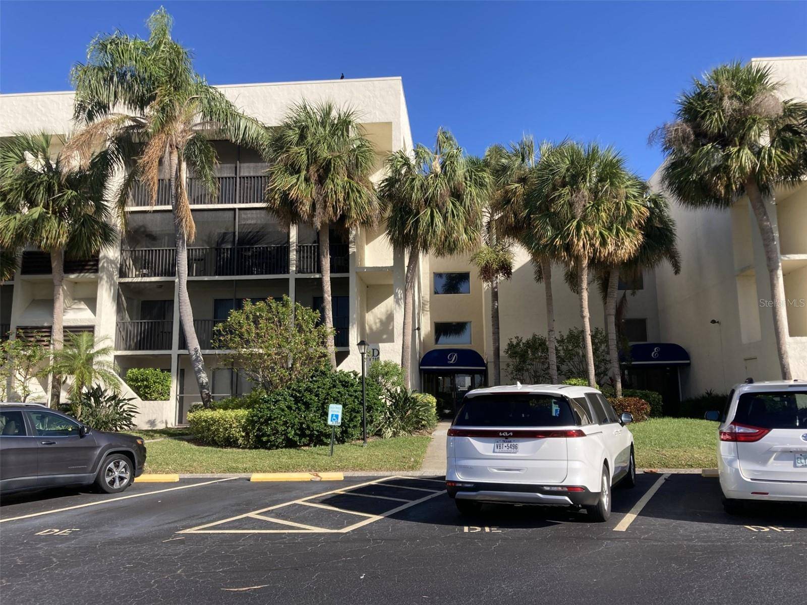 6116 43RD ST W #101D, Bradenton, FL 34210