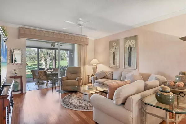 Sarasota, FL 34238,9580 HIGH GATE DR #1811