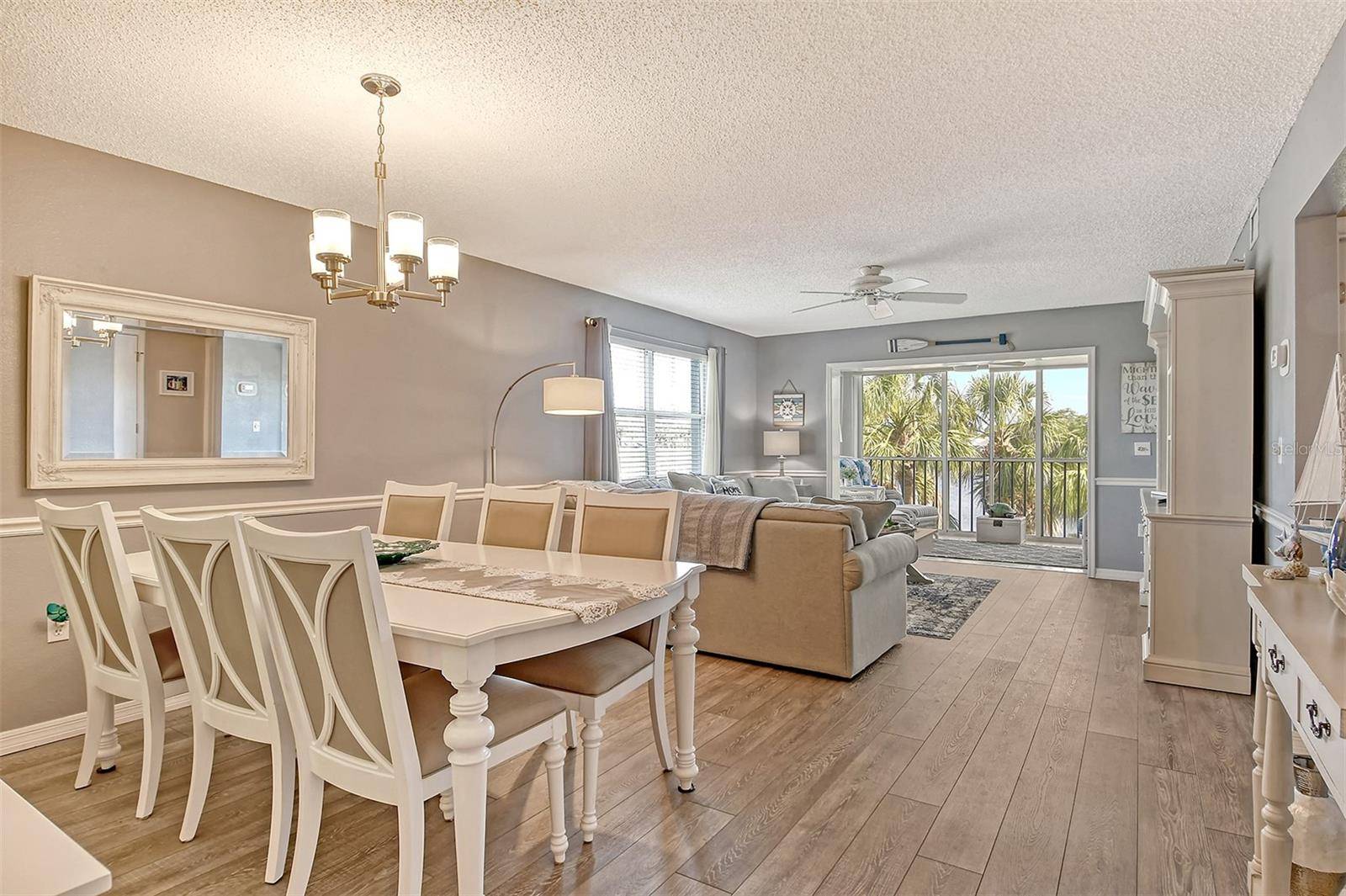 Sarasota, FL 34238,9320 CLUBSIDE CIR #2208
