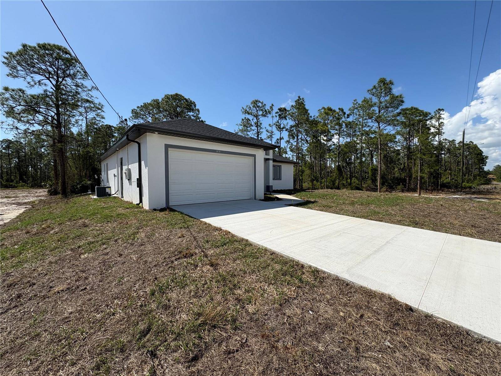 Lehigh Acres, FL 33974,850 CHAPMAN AVE S