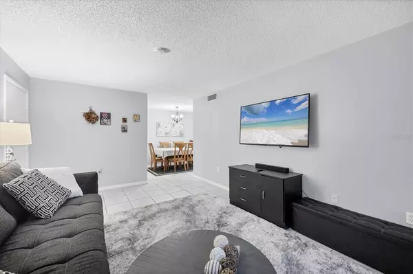 Sarasota, FL 34232,3251 BENEVA RD #104