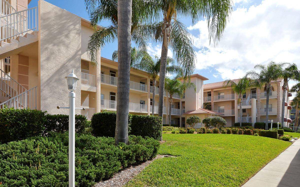 9620 CLUB SOUTH CIR #5105, Sarasota, FL 34238