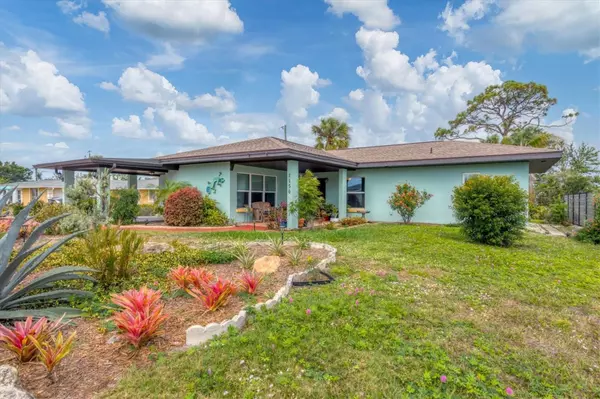 1156 LEMON BAY DR, Venice, FL 34293