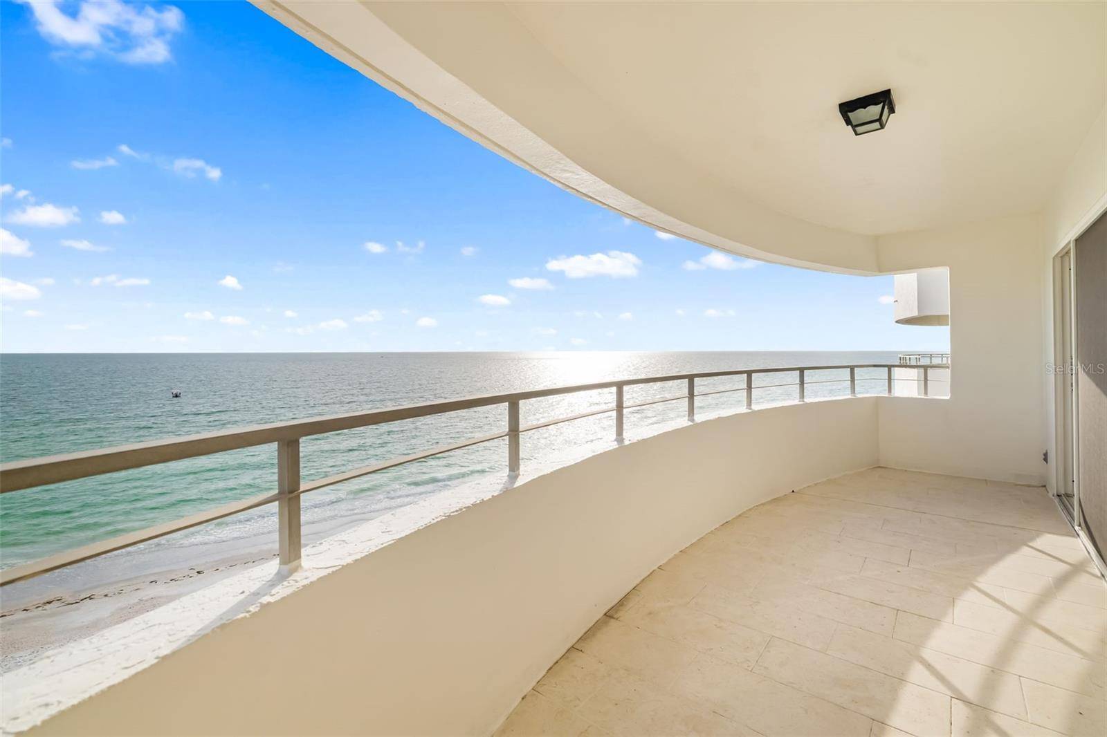 Sarasota, FL 34236,1750 BENJAMIN FRANKLIN DR #6B