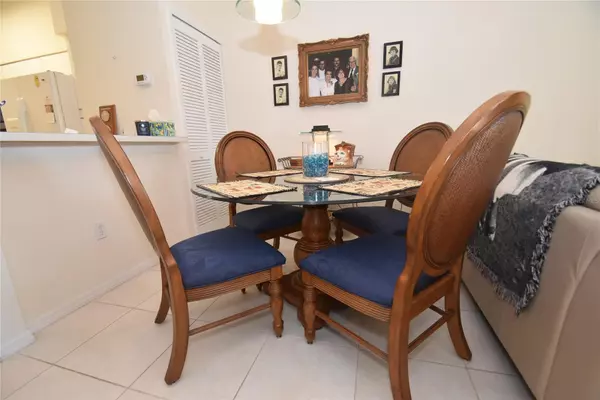 Sarasota, FL 34238,4232 CENTRAL SARASOTA Pkwy #813