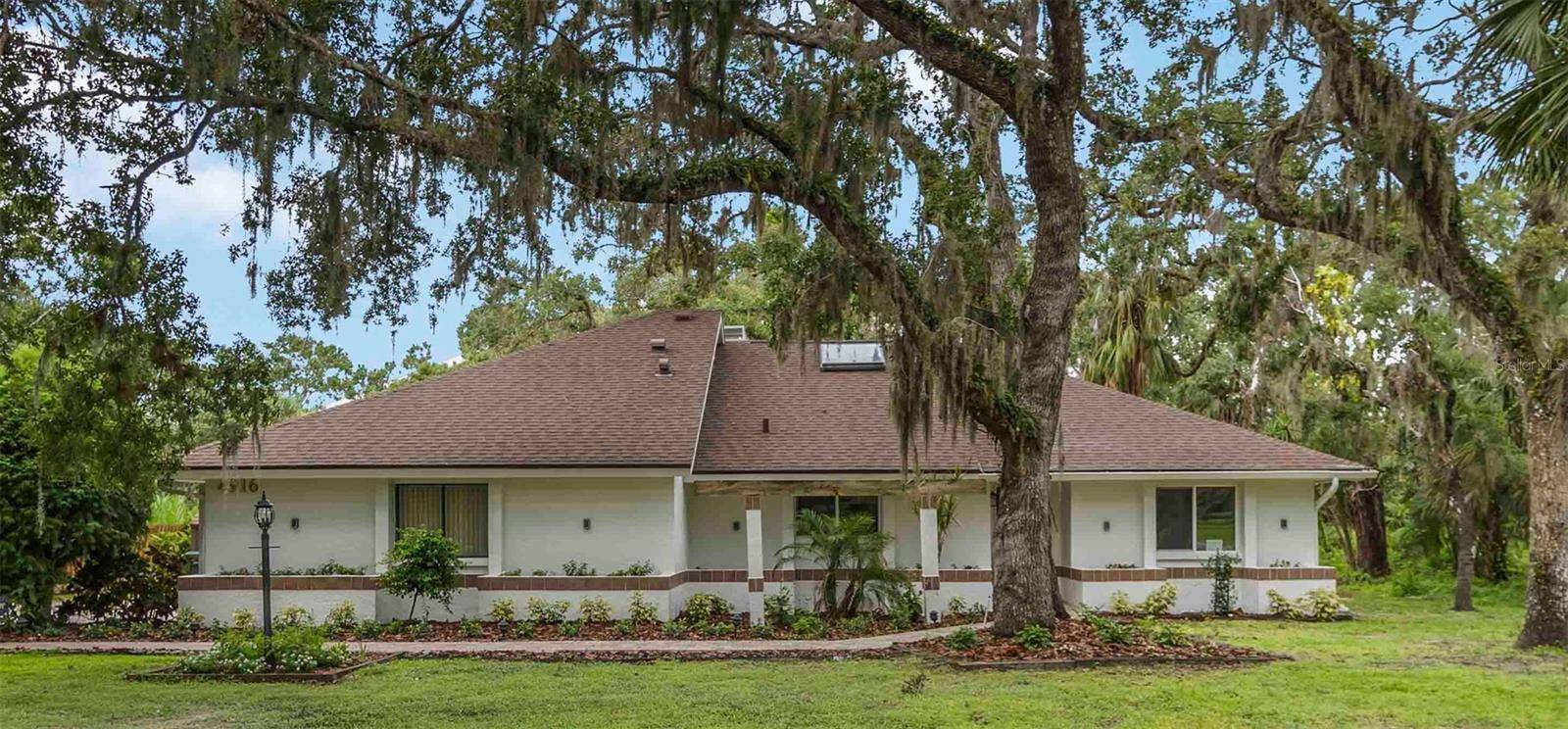4916 HIDDEN OAKS TRL, Sarasota, FL 34232