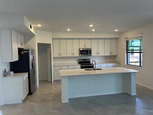Bradenton, FL 34210,5632 SUMMIT POINTE CIR #101