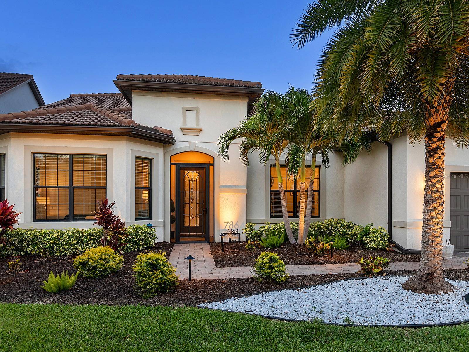 Sarasota, FL 34240,7864 GRANDE SHORES DR