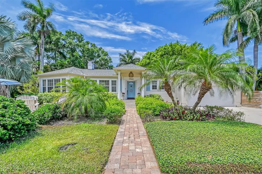 1960 LINCOLN DR, Sarasota, FL 34236
