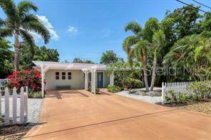 7860 HOLIDAY DR, Sarasota, FL 34231