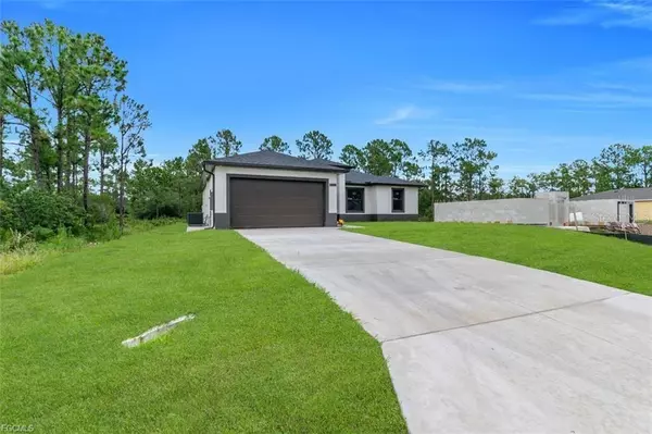 2908 48TH ST W, Lehigh Acres, FL 33971