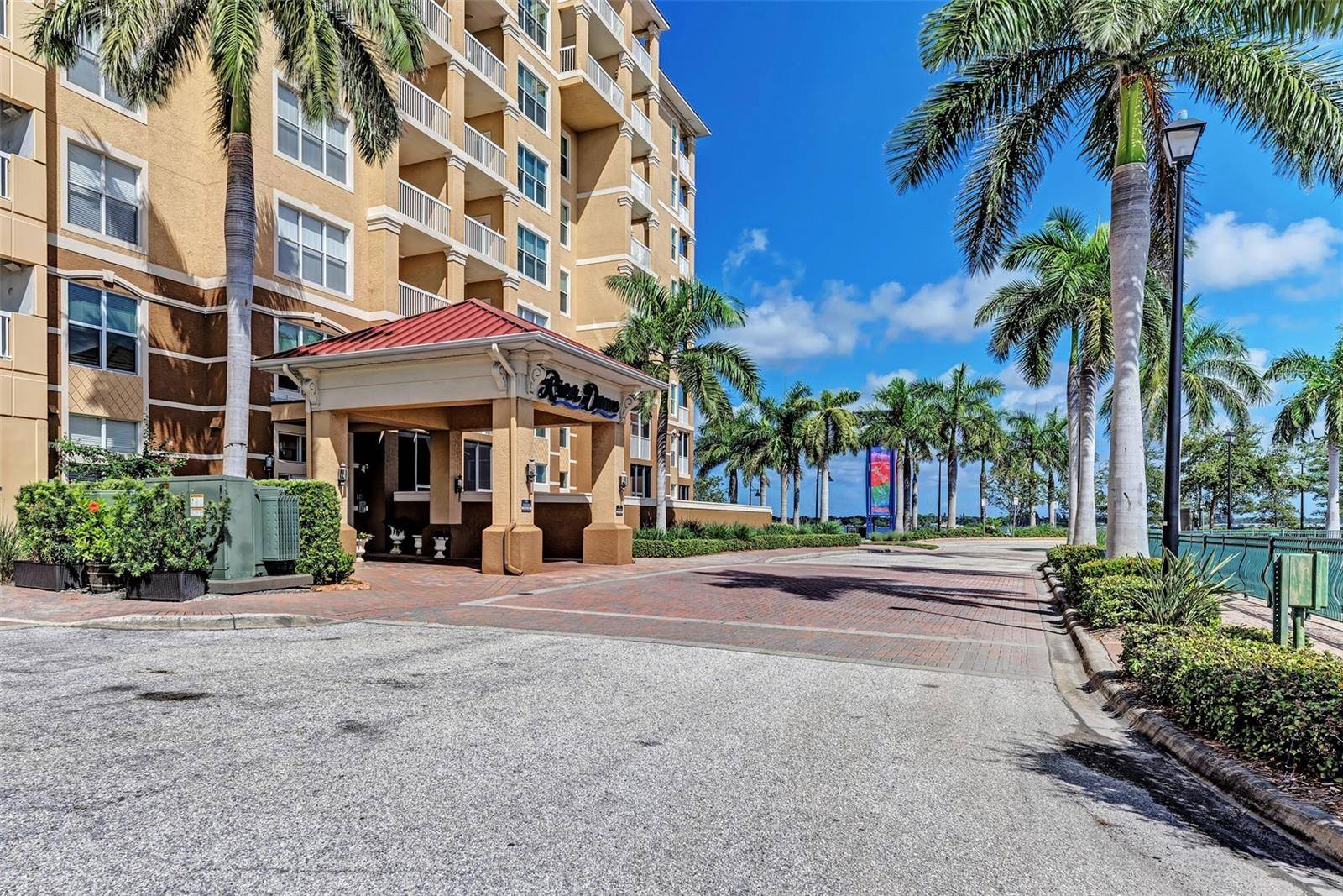 808 3RD AVE W #605, Bradenton, FL 34205