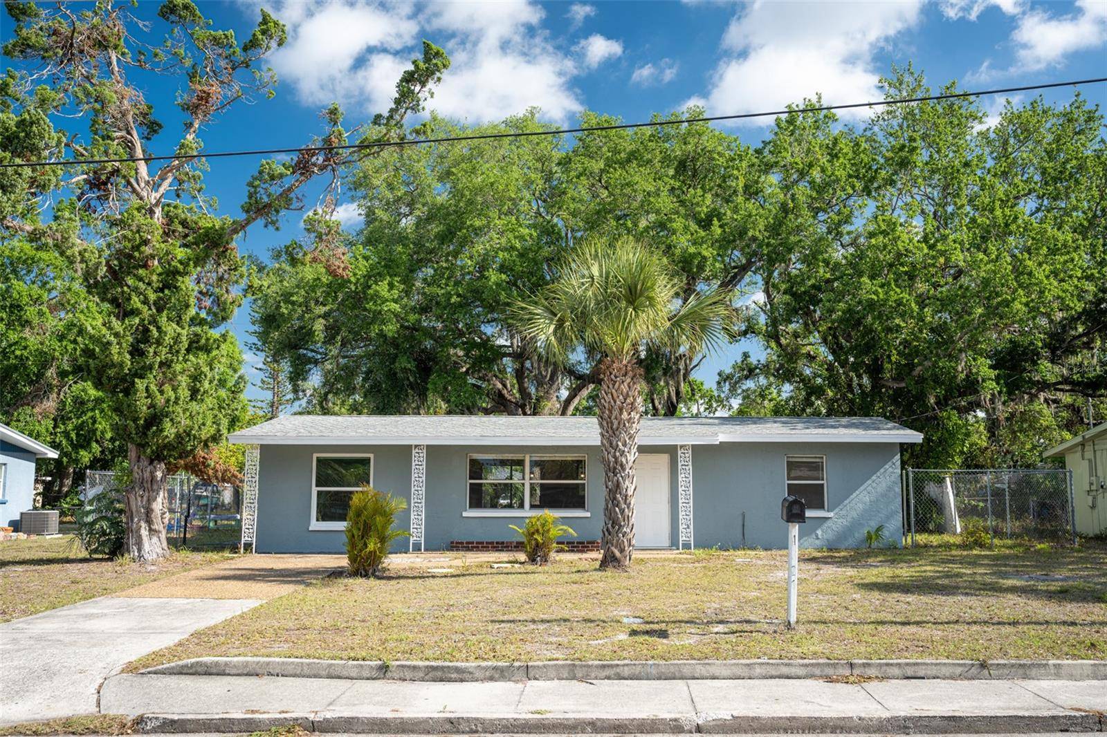 1823 8TH AVE E, Bradenton, FL 34208