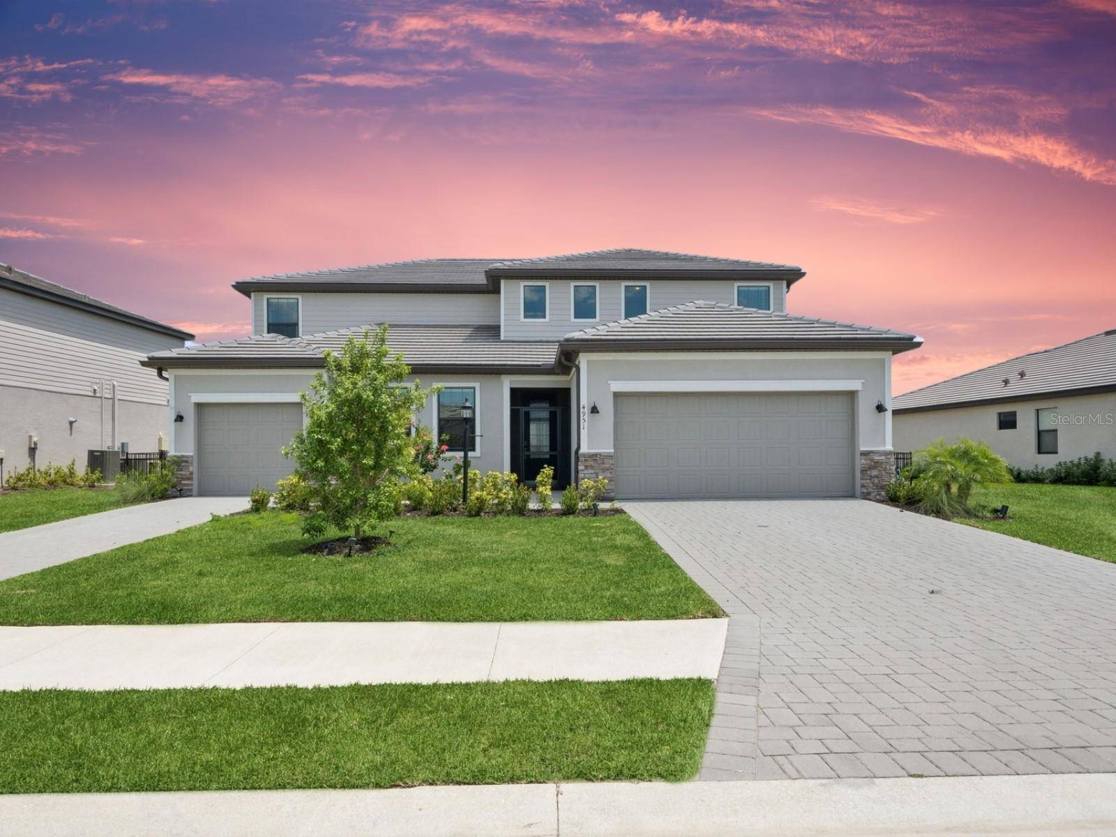 4951 OYSTER PEARL ST, Lakewood Ranch, FL 34211