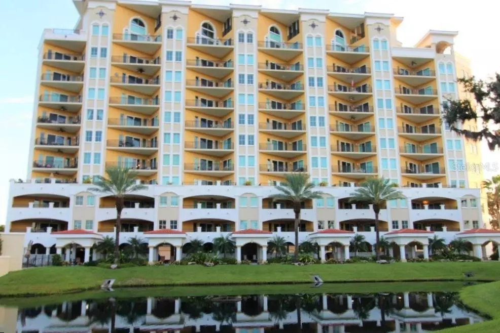 Palmetto, FL 34221,501 HABEN BLVD #704
