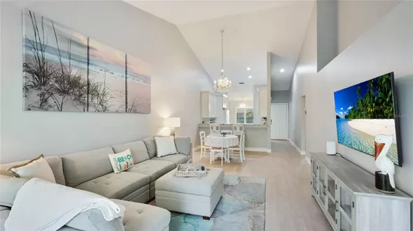Sarasota, FL 34238,4640 TOWER HILL LN #2325