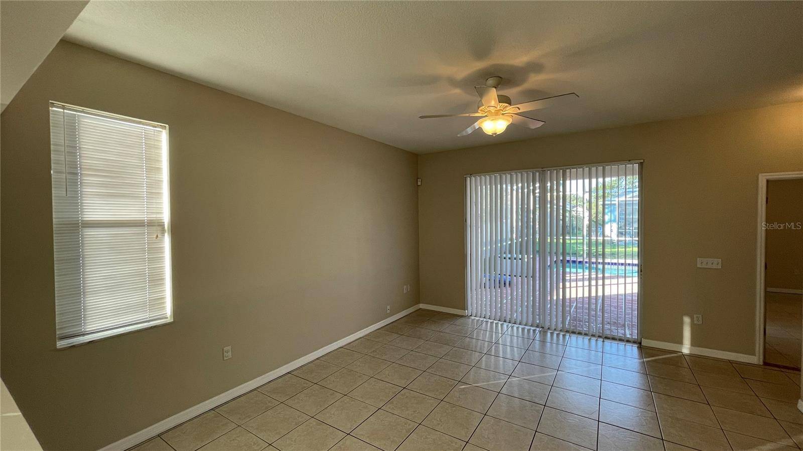 Lakewood Ranch, FL 34202,6214 WHITE CLOVER CIR