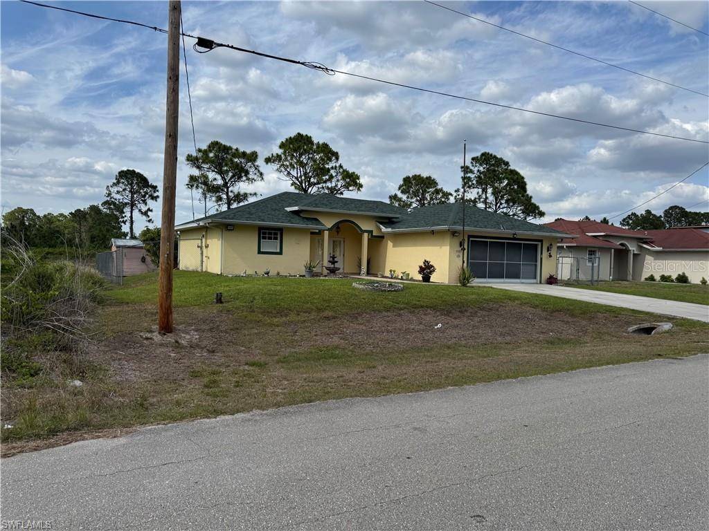 1127 FOGGIA ST E, Lehigh Acres, FL 33974