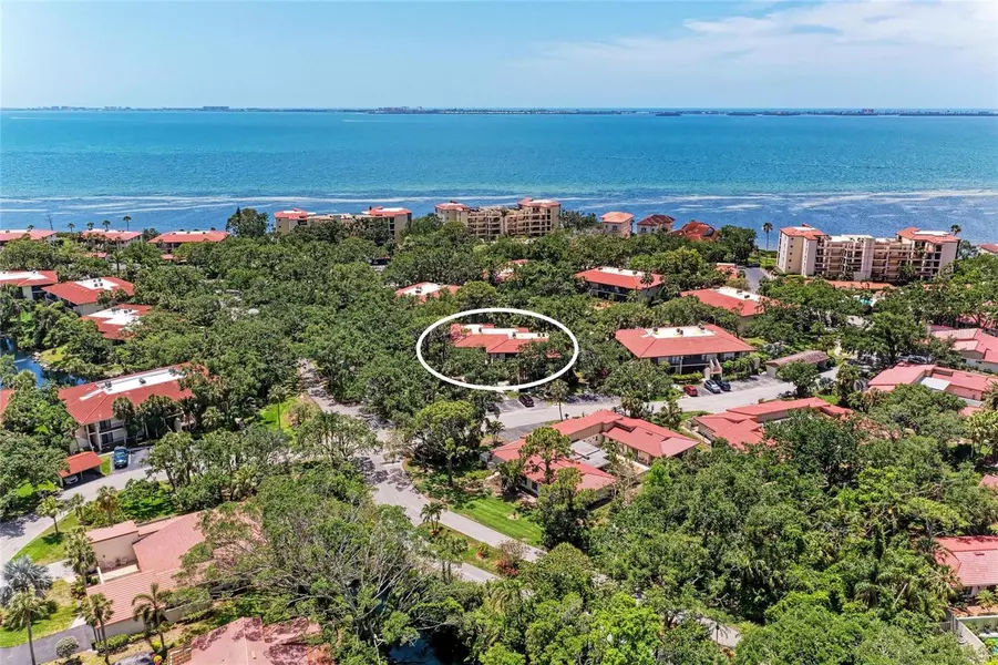 3803 SUN EAGLE LN #203, Bradenton, FL 34210
