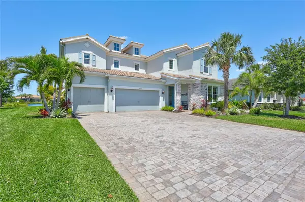 11913 BLUE HILL TRL, Bradenton, FL 34211