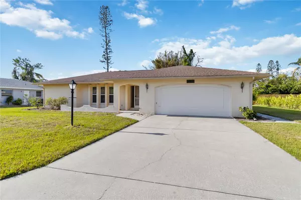 2271 PINE VIEW CIR, Sarasota, FL 34231