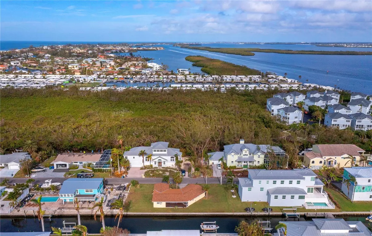 Longboat Key, FL 34228,780 JUNGLE QUEEN WAY