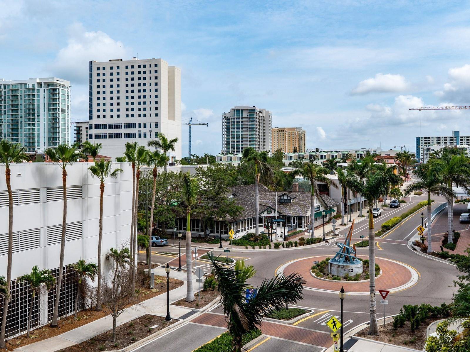 Sarasota, FL 34236,1255 N GULFSTREAM AVE #402