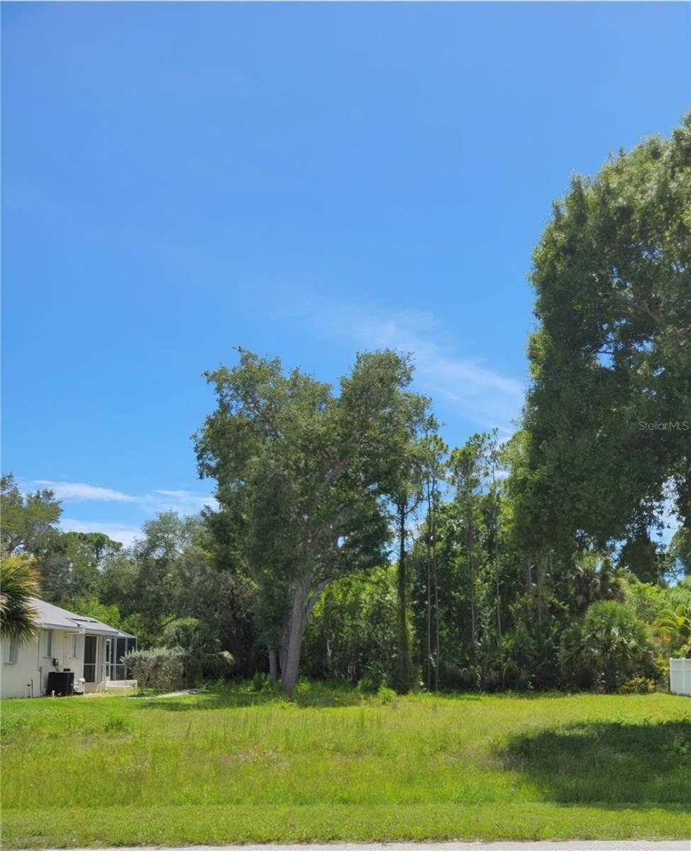 Rotonda West, FL 33947,13 TEE VIEW PL