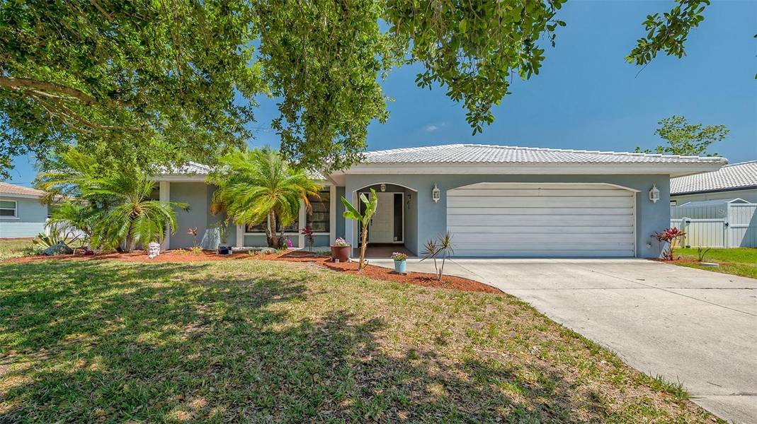 301 ANGELICO DR, Nokomis, FL 34275