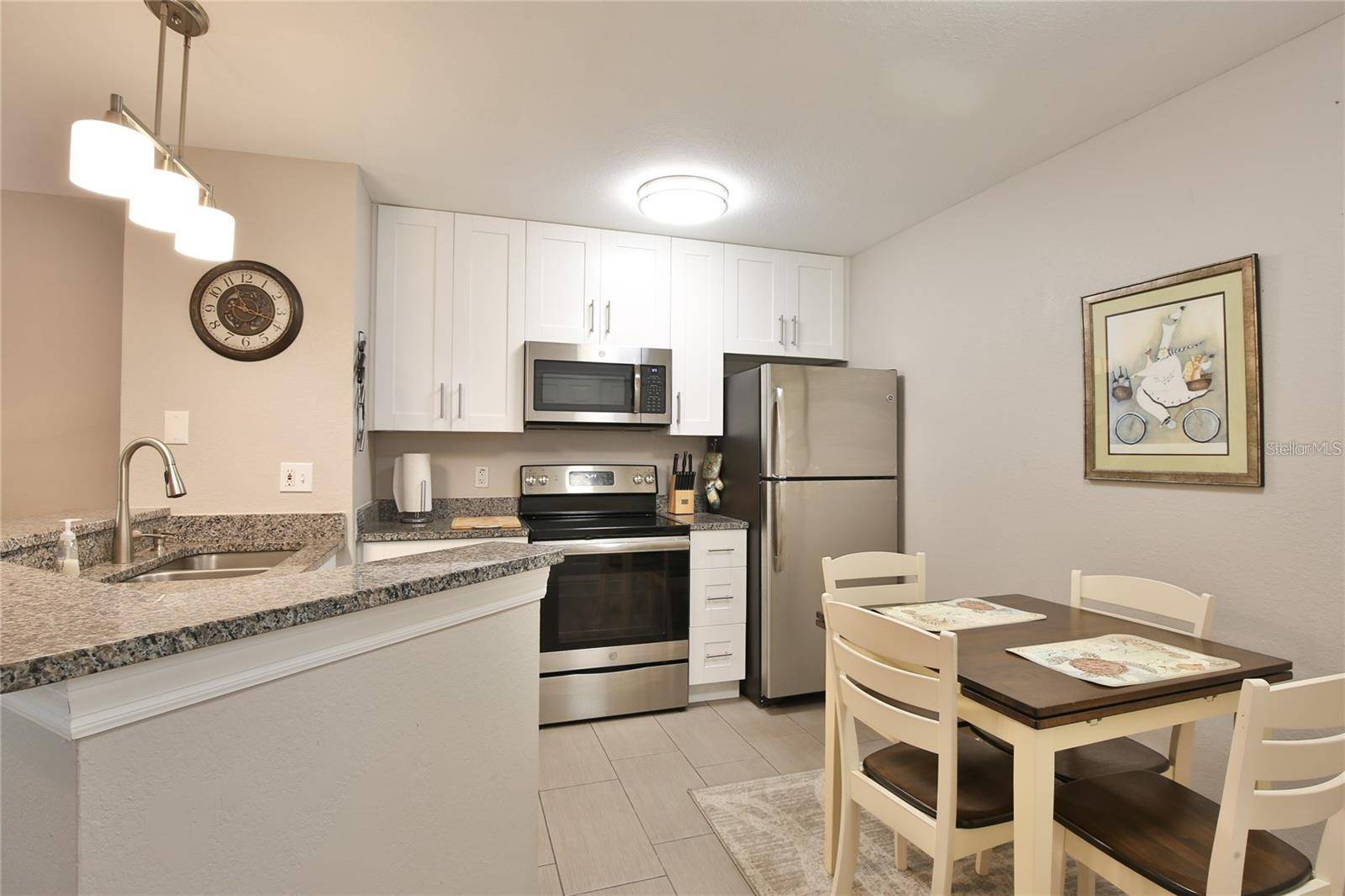 Sarasota, FL 34236,850 S TAMIAMI TRL #409
