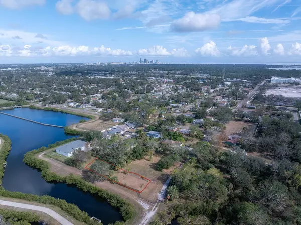 St Petersburg, FL 33711,3927 30TH AVE S