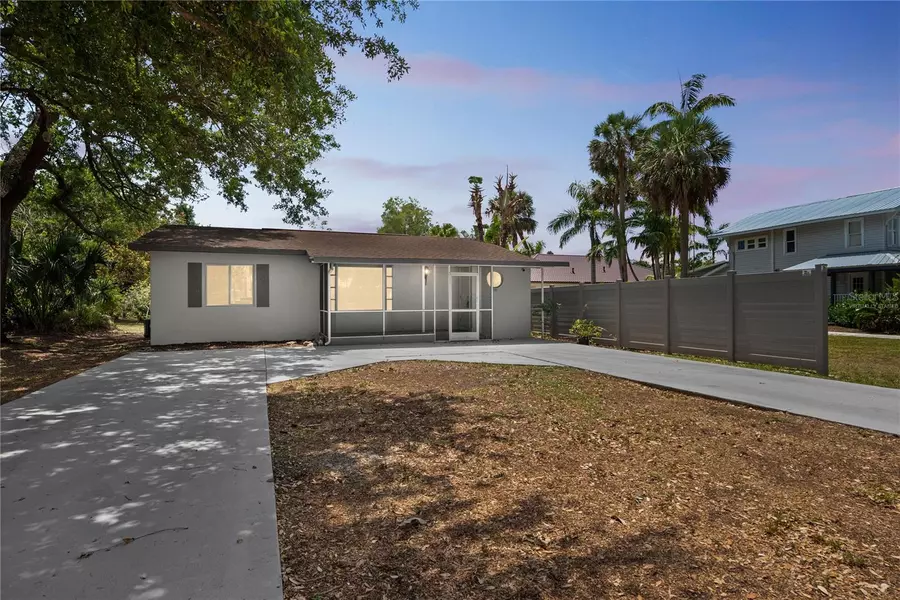 1722 LINHART AVE, Fort Myers, FL 33901