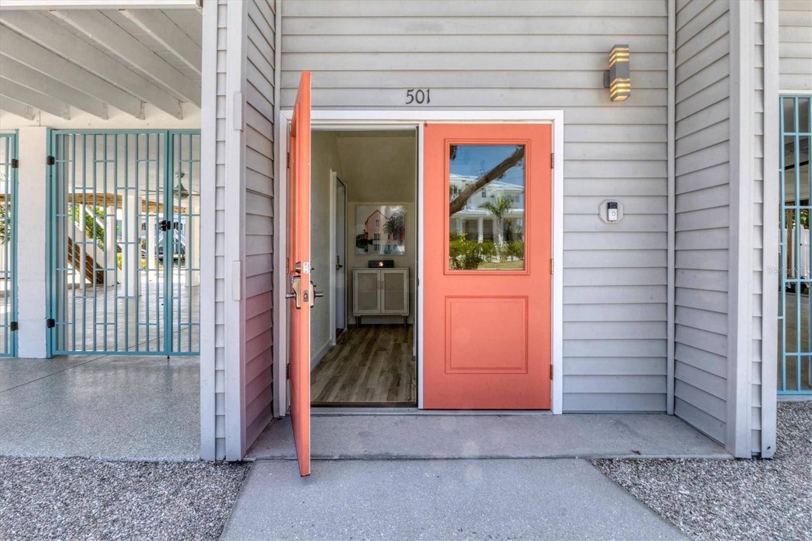 Holmes Beach, FL 34217,501 KEY ROYALE DR