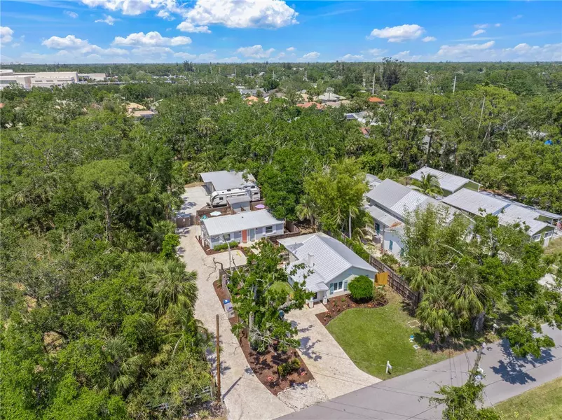 2537 ASHTON RD, Sarasota, FL 34231