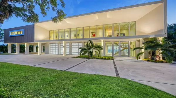 Sarasota, FL 34234,4123 BAY SHORE RD