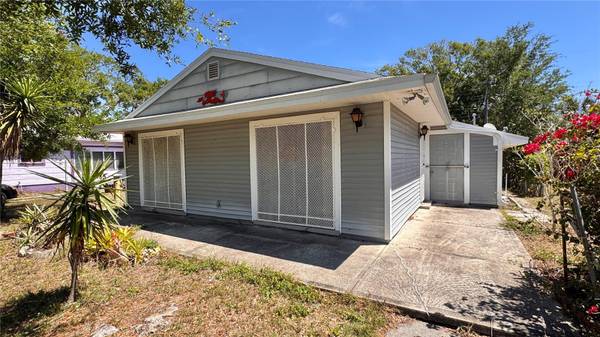 2448 45TH ST S, St Petersburg, FL 33711