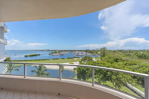 Longboat Key, FL 34228,3010 GRAND BAY BLVD #445