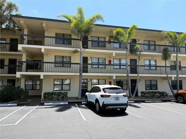 425 30TH AVE W #C204, Bradenton, FL 34205
